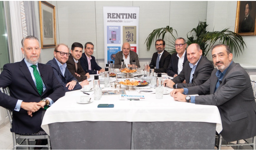 La_Tribuna's tweet photo. 🔝La Mesa del Renting arranca analizando el remarketing y las claves del VO

Todos los detalles 👇
https://t.co/bCn5gBKjKJ https://t.co/WS29RsyDTo