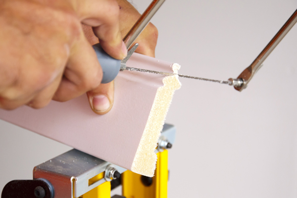 When fitting new skirting boards, you should consider scribing your internal corners for the best quality finish.

Today we show you how, in our latest blog article:

mdfskirtingworld.co.uk/blog/how-to-sc…