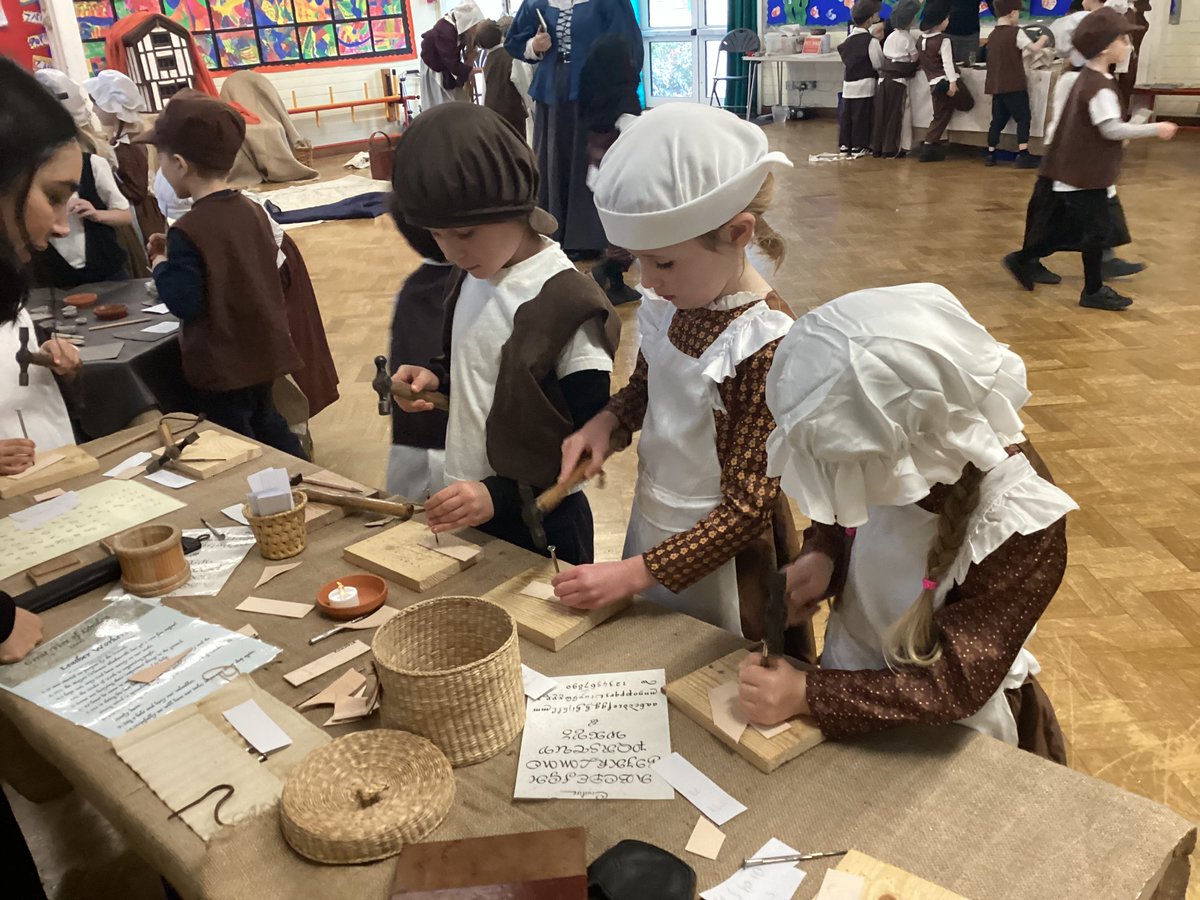 Wood End School tweet media