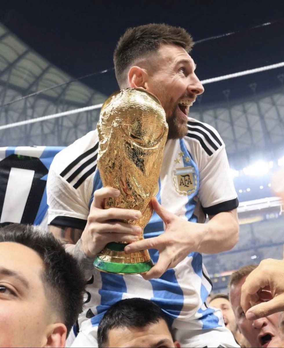 974_fcb's tweet photo. اكثر بلاندور فالتاريخ
اكثر حذاء ذهبي فالتاريخ
اكثر بطولات فالتاريخ
اكثر مساهمه اهداف فالتاريخ
اكثر حصول ع رجل المباراه فالتاريخ
اكثر مراوغات فالتاريخ

مواجهاته مع الدون :
اكثر فوز؟ميسي
اكثر اهداف؟ ميسي
اكثر مراوغات؟ميسي
اكثر صناعه اهداف ؟ميسي

ميسي : كاس العالم
كرستيانو : رونالدو https://t.co/yaFlSgqWwO
