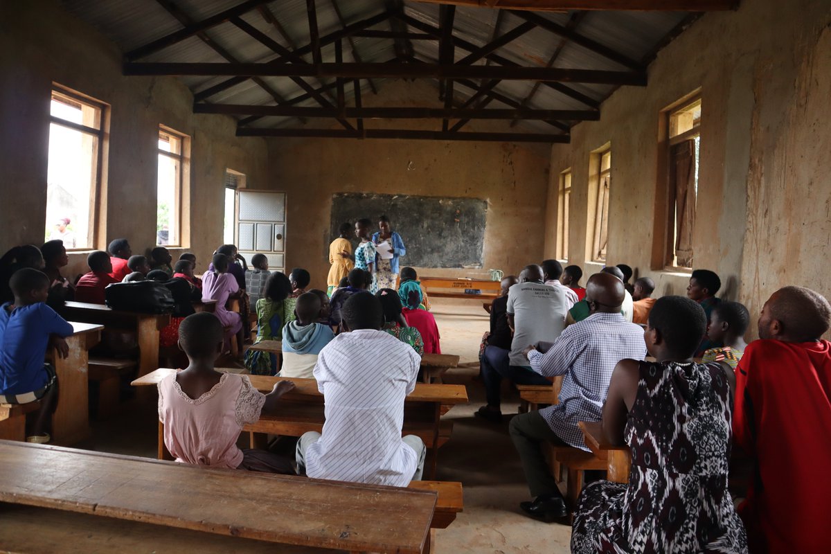 1/3
Exciting developments this January!On 12th, we engaged parents & caretakers of the girls to be supported in their primary education. Mrs.@Tumukun56278832 our E.D encouraged them to be and keep positive about their girls acquiring education just like boys do.#EducationForGirls