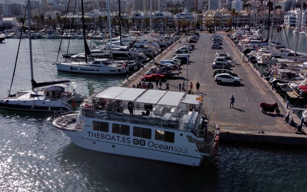 charterme's tweet photo. THE BOAT PARTY!!! Calling all hens and stags!!!!
€39 Includes 2 drinks (beer, wine, soft drinks or 1 spirit)
11 a.m. to 2 p.m.
2:30 p.m. to 5:30 p.m.
6:00 p.m. to 9:00 p.m.
3 hour party with DJ boat with 2 covered dance areas and terrace, animation +34 641 043 308 https://t.co/yKzuvP1HFe