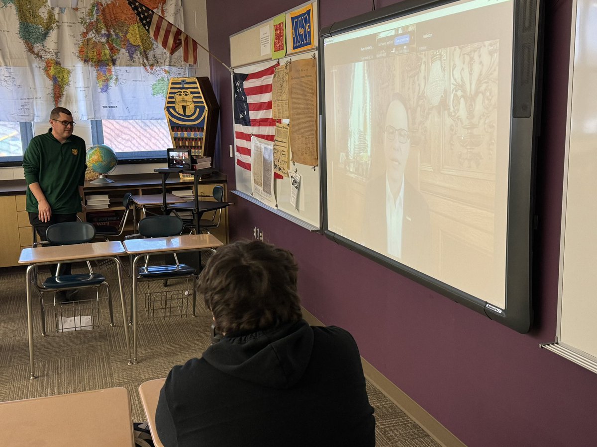 MrRyanHardesty's tweet photo. Thank you to Governor @JoshShapiroPA for joining my class today and answering students’ questions! You were so kind to them. We’re so appreciative of you giving us your time. @PADeptofEd @nstoypa https://t.co/LTVGbxaKau