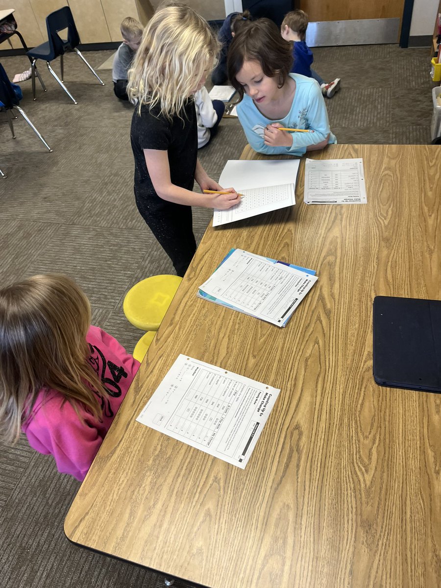 Love when students can help with a reteach! 💛💙#1GC #jbsrocks