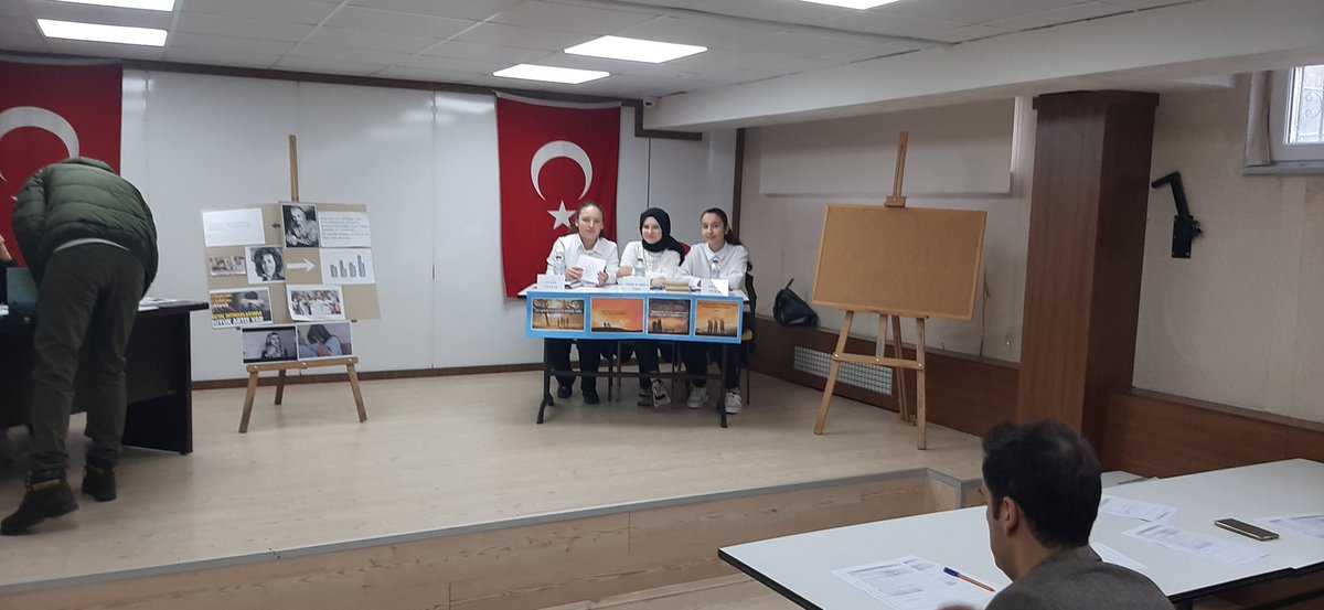 Münakaşa değil Münazara isimli yarışmanın ilçe finali OBB İkizce Anadolu İmam Hatip Lisesi ile okulumuz arasında gerçekleşti. Münazara yarışmasını kazanan okulumuz Ordu il finallerine katılmaya hak kazandı. Emeği ve katkısı olan herkese teşekkür ediyoruz. <a href="/ikizcemem52/">İKİZCE İLÇE MEM</a> <a href="/h_gunes52/">Hasan GÜNEŞ</a>