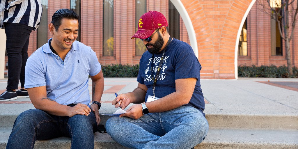 The OCL online program is brought to students through live, online classes, dynamic self-paced coursework and personal interactions with a worldwide community — the USC Rossier online learning experience is delivered like no other. bit.ly/3ni2475