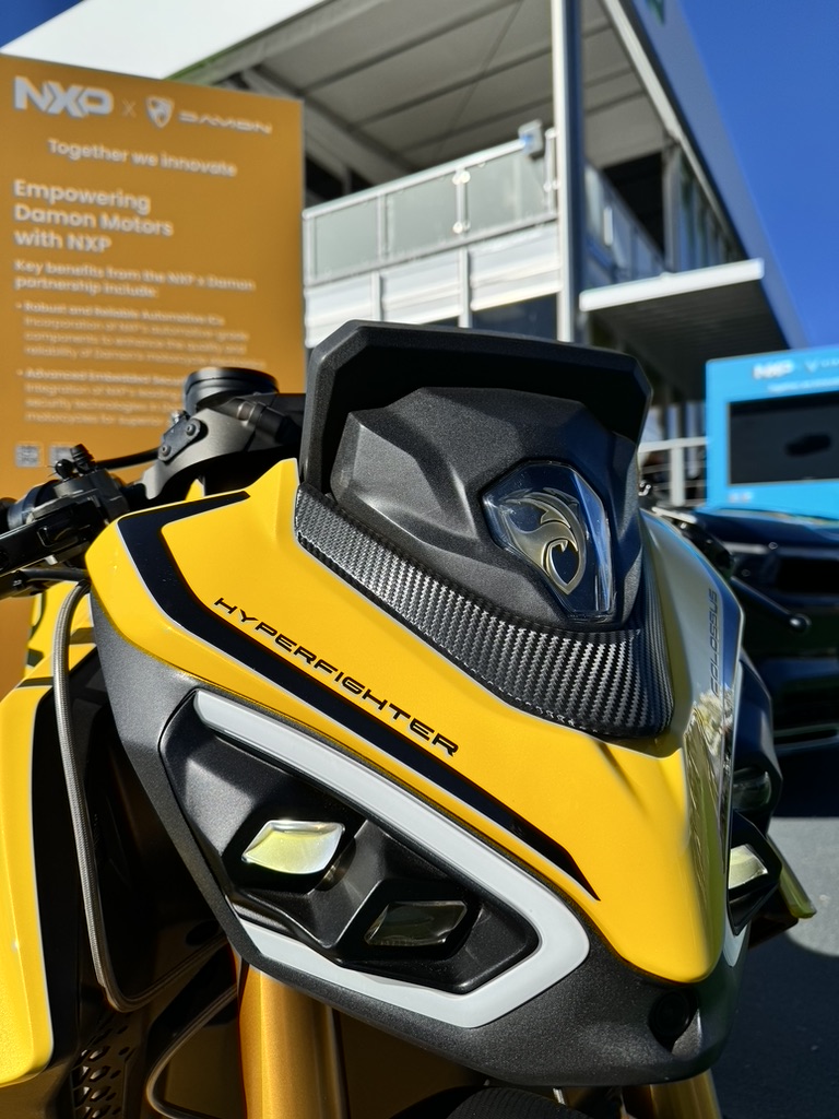 Thrilled to announce at #CES2024: Damon Motorcycles x NXP Semiconductors! Transforming our bikes with advanced ECU tech for unmatched quality, reliability &amp; security. 

🔗 Learn more:brnw.ch/21wGa11

#NXPSemiconductors #DamonMotorcycles #MotorcycleInnovation #RideSafe