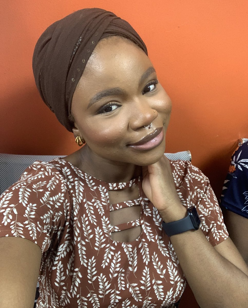 adebola_xoxo's tweet photo. I have a video on how I learned data analysis and got a job in less than a year. Watch here: https://t.co/wgj5BkZU4j https://t.co/lFf9oHDjDc