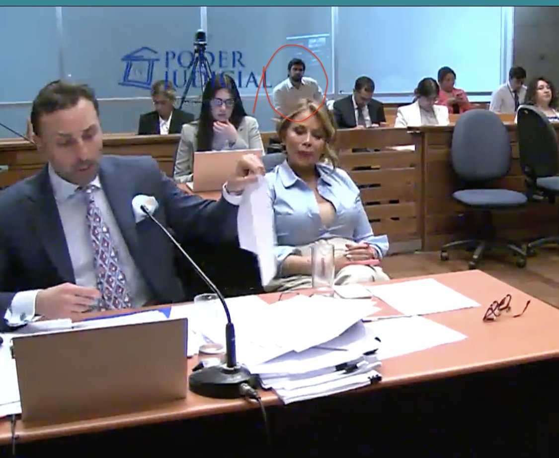 FdoGarciaR's tweet image. Hola, @Camara_cl.
El diputado Joaquín Lavín, que está en la formalización de cargos de la ex alcaldesa Cathy Barriga, ¿pidió día administrativo? ¿Está con feriado legal? ¿Con licencia?