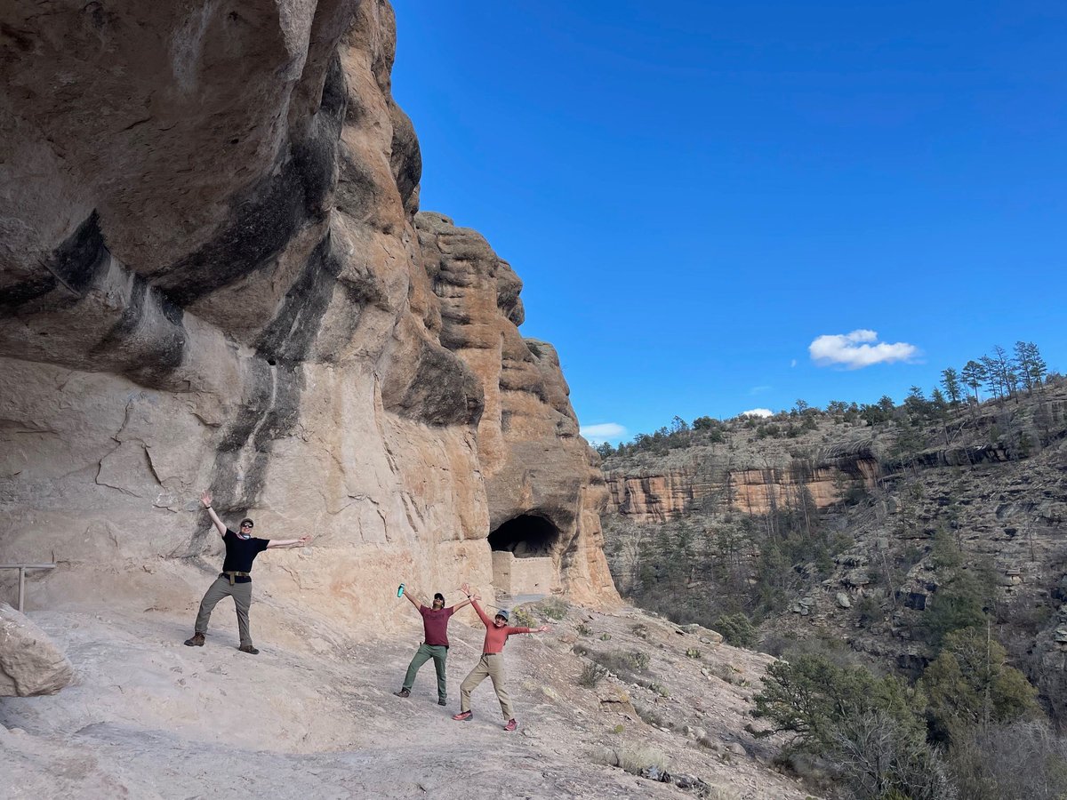 Want to brave the outdoors this semester? Check out the GO Outdoors Adventure Rec program from <a href="/rurec/">Rutgers Recreation</a> designed to bring on outdoor adventures. Read more about the program through the "Articles" link in our Linktree and explore upcoming trips here: buff.ly/48QnQF6.