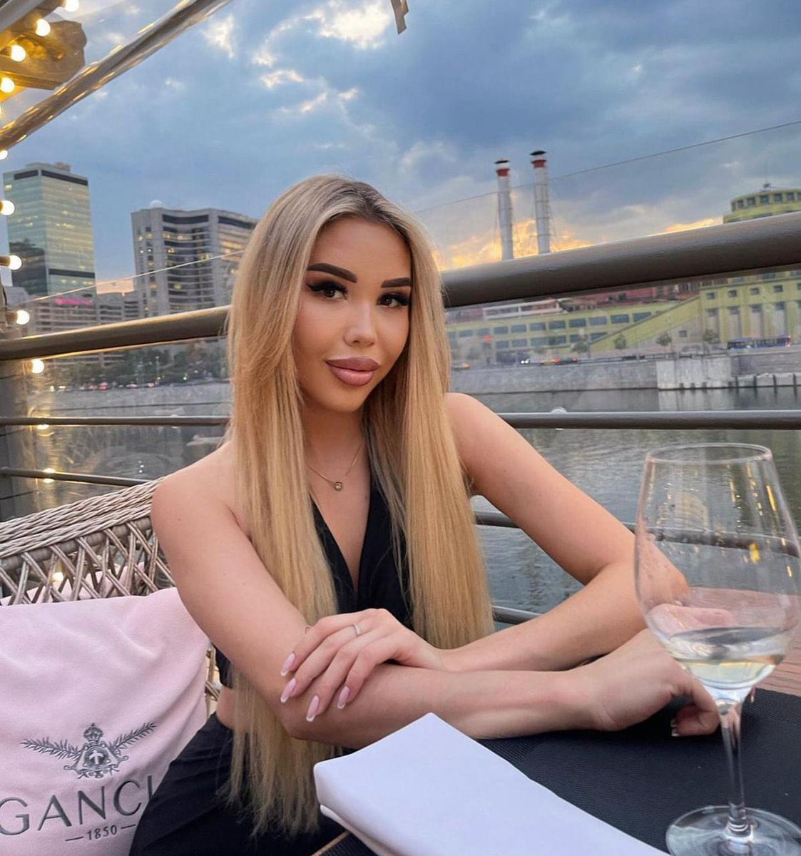 ManRiggs84400's tweet photo. Lمساج سكس دلع وناسه 💯💯
سكس سهرات خاصة مساج سكسي❣️❣️
Click: https://t.co/AJMxNPL7qG
سالب_القريات   سالب_جازان  سالب_الرياض سالب_الاحساء سالب_مكه_موجب_مكه_مبادل_مكه سالب_الحفر سالب_جده_مبادل_جده 
massage_vip_riyadh
massage_in_jeddah 
🥰🥰🥰🥰🥰 https://t.co/LZaQyUopjF