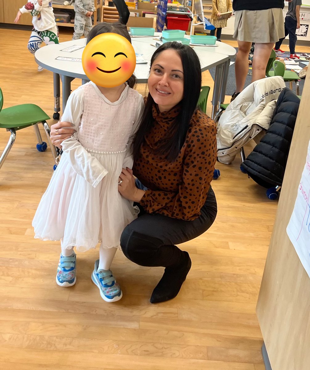 Mona Moftakhar (@monamoftakhar) on Twitter photo January feels like one long “year” and it is important to find our joy where and when we can. Classroom visits & witnessing the smile on students’ faces as you greet them is where I find my moments of daily joy and gratitude! 💕🙏🏼 <a href="/shelleylaskin/">Shelley Laskin 🇨🇦</a> January feels like one long “year” and it is important to find our joy where and when we can. Classroom visits & witnessing the smile on students’ faces as you greet them is where I find my moments of daily joy and gratitude! 💕🙏🏼 <a href="/shelleylaskin/">Shelley Laskin 🇨🇦</a>