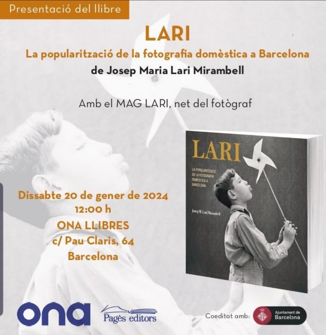 montselari's tweet photo. Segona presentació! 📸📔 https://t.co/nLy4HRGHYJ