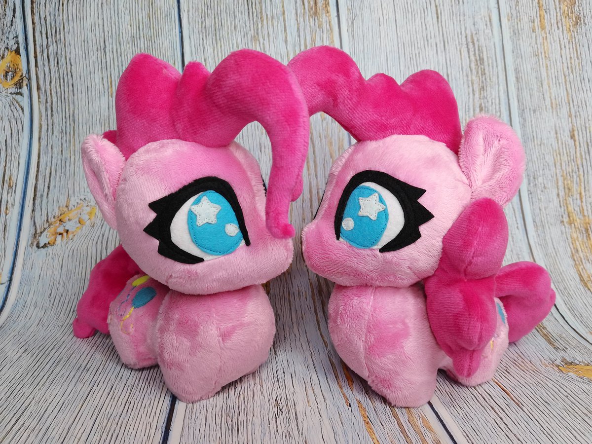 Hel1ish's tweet photo. Some mini-chibi plushies in stock are avaliable on my Boosty ⬇️
https://t.co/AzMLT3RXVo https://t.co/DthJq0D3XQ