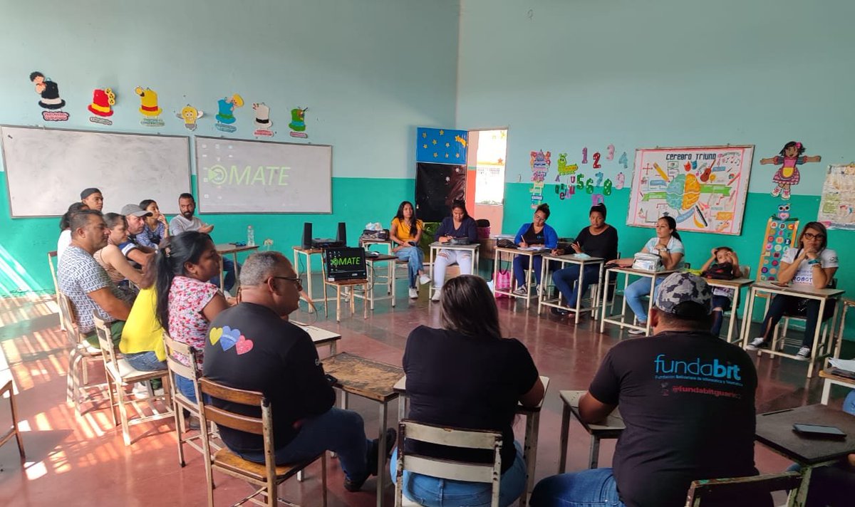 fundabitguaric2's tweet photo. #AvanzamosParaVencer con los Tutores Cbit de Guárico planificando Actividades y afinando detalles del 1er Concurso de ADAs referida a la Robótica Educativa, en el marco del 23 Aniversario de @Fundabit_  @NicolasMaduro  #SomosFundabit https://t.co/tgeUnv7sMQ