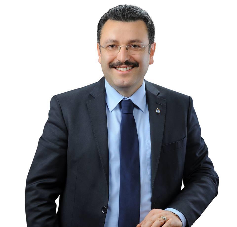 Cumhurbaşkanımız Recep Tayyip Erdoğan tarafından Trabzon Büyükşehir Belediye Başkan adayı olarak Ortahisar Belediye başkanımız <a href="/ahmetmgenc/">Ahmet Metin Genç</a> açıklanmıştır. Kıymetli başkanımı tebrik ediyor, başarılar diliyorum.
<a href="/trbortahisarbel/">Trabzon Ortahisar Belediyesi</a> 
<a href="/TrabzonBelTr/">Trabzon Büyükşehir Belediyesi</a> 
<a href="/RTErdogan/">Recep Tayyip Erdoğan</a> 
<a href="/Akparti/">AK Parti</a>