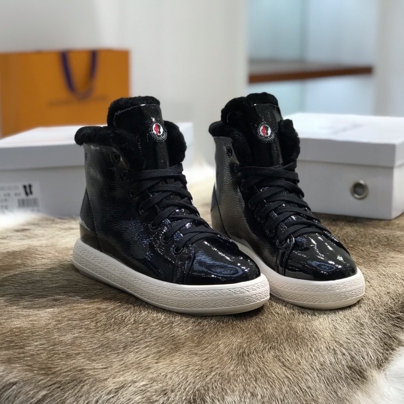 Happy, warm and fuzzy 👢♥️👢