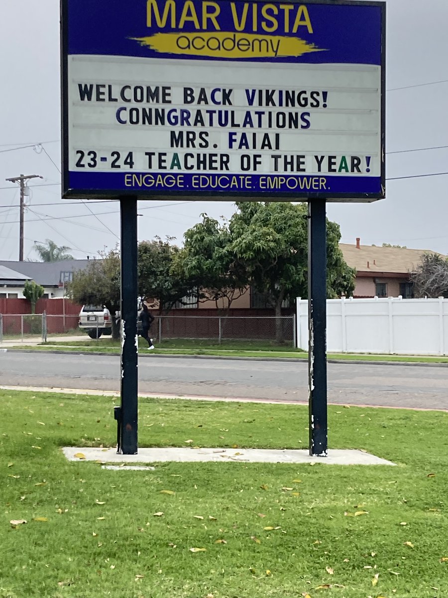 dleegilb's tweet image. Our education tax dollars at work. #NoSpellCheck