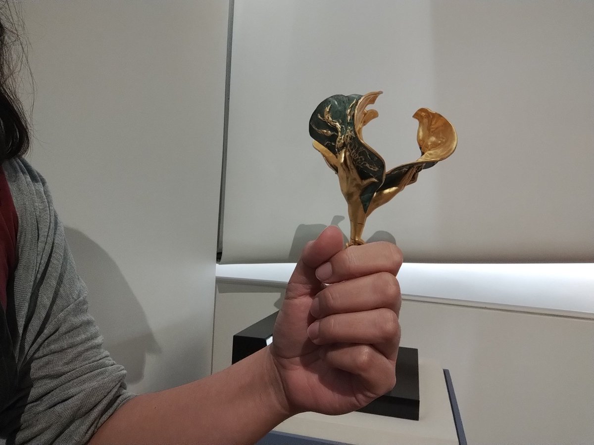 RRestauracionms's tweet photo. Los brazos de Dalí, Salvador Dalí, fundición 1965 #ArteParaTodos, @ElMuseoSoumaya , #MuseumSelfieDay https://t.co/iAWdLy3fLm