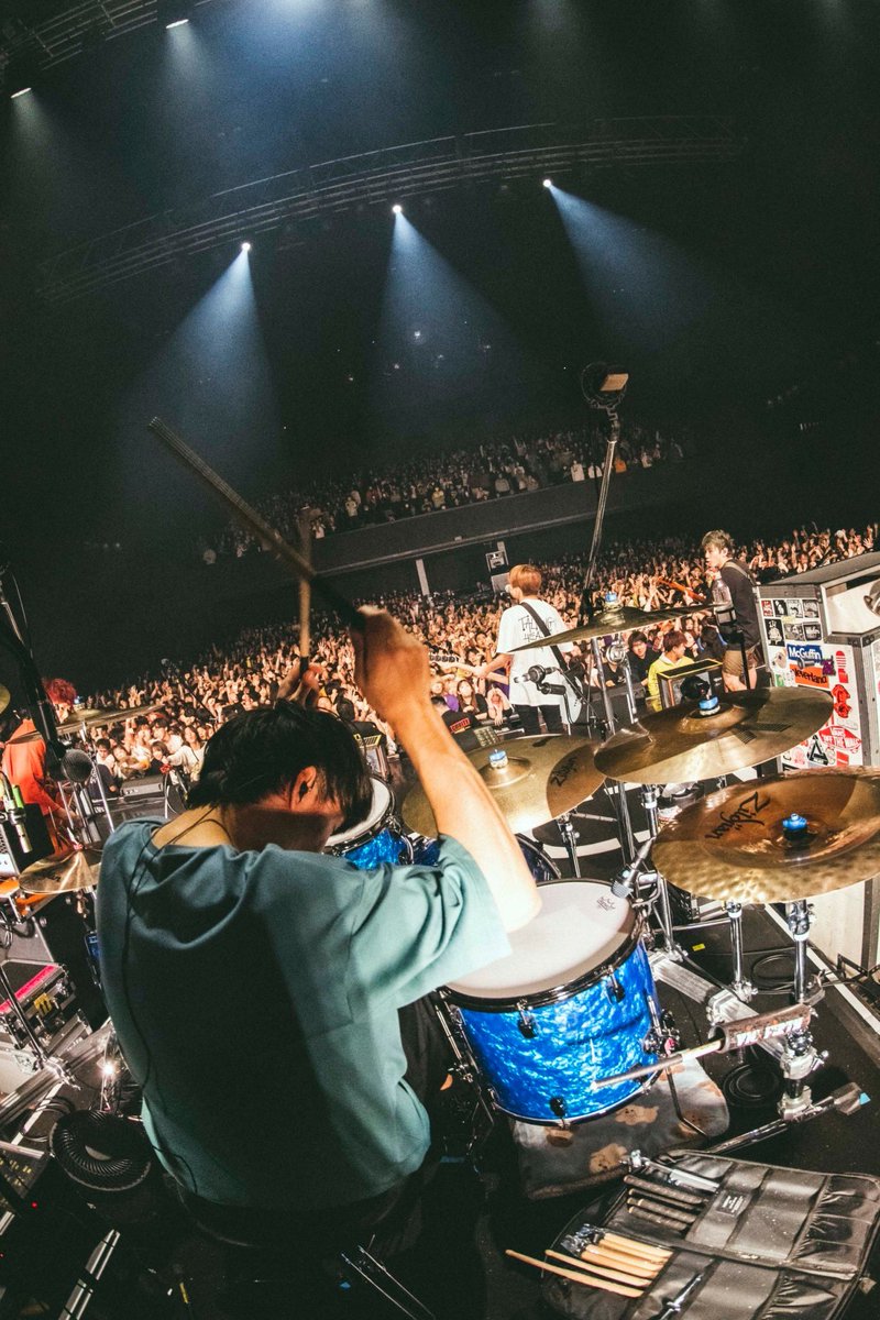 04LS_nagoya's tweet photo. 【ツアー2本目終了！】
■1/17(水) Zepp Haneda
『MYSTERY TOUR 2024』

#ミステリーツアー
本日のシークレットゲストは
《マカロニえんぴつ》でした✏️✨

集まってくれた皆さん
ありがとうございました🎩

📸@takeshiyao https://t.co/jAoNW79DZA