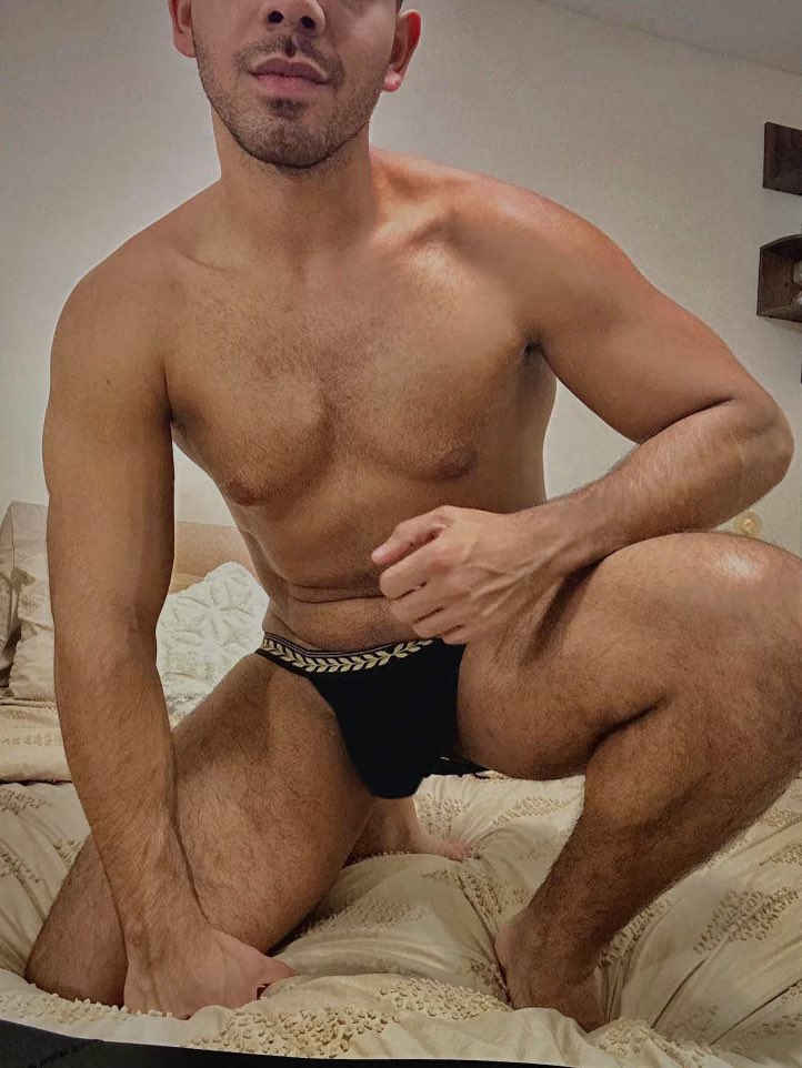 <a href="/_shreds/">Shreds</a> <a href="/BOusmane13/">Bâ Ousmane</a> Y si me uno? Me dejan? // can you let me join ? 🥵