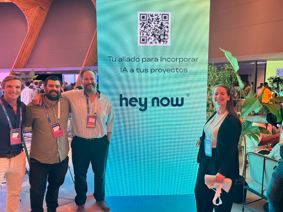 Hey Now 🤖 tweet media