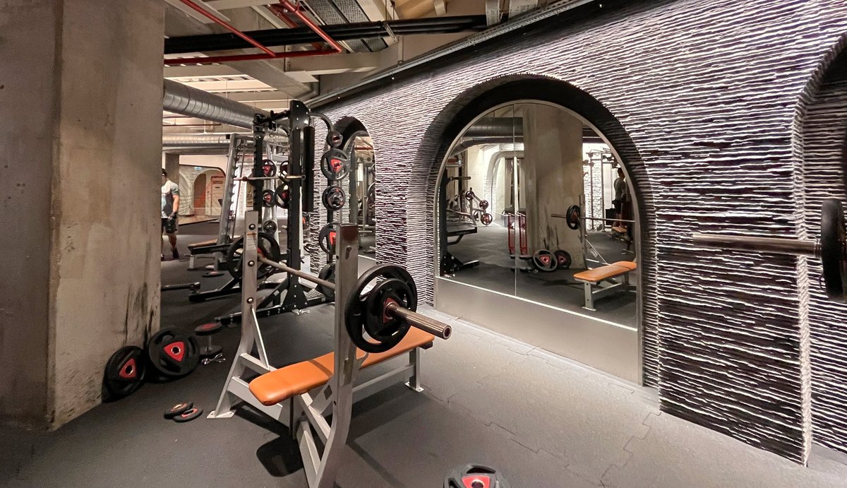 MAC One Kanyon
Planlux participated in the development of lighting design scheme for MAC One sport center. Architectural design by Mars Sportif Architectural team. <a href="/MACFitOfficial/">MACFit</a> #lightingdesign

Find out on our website!
bit.ly/3HkD0XN