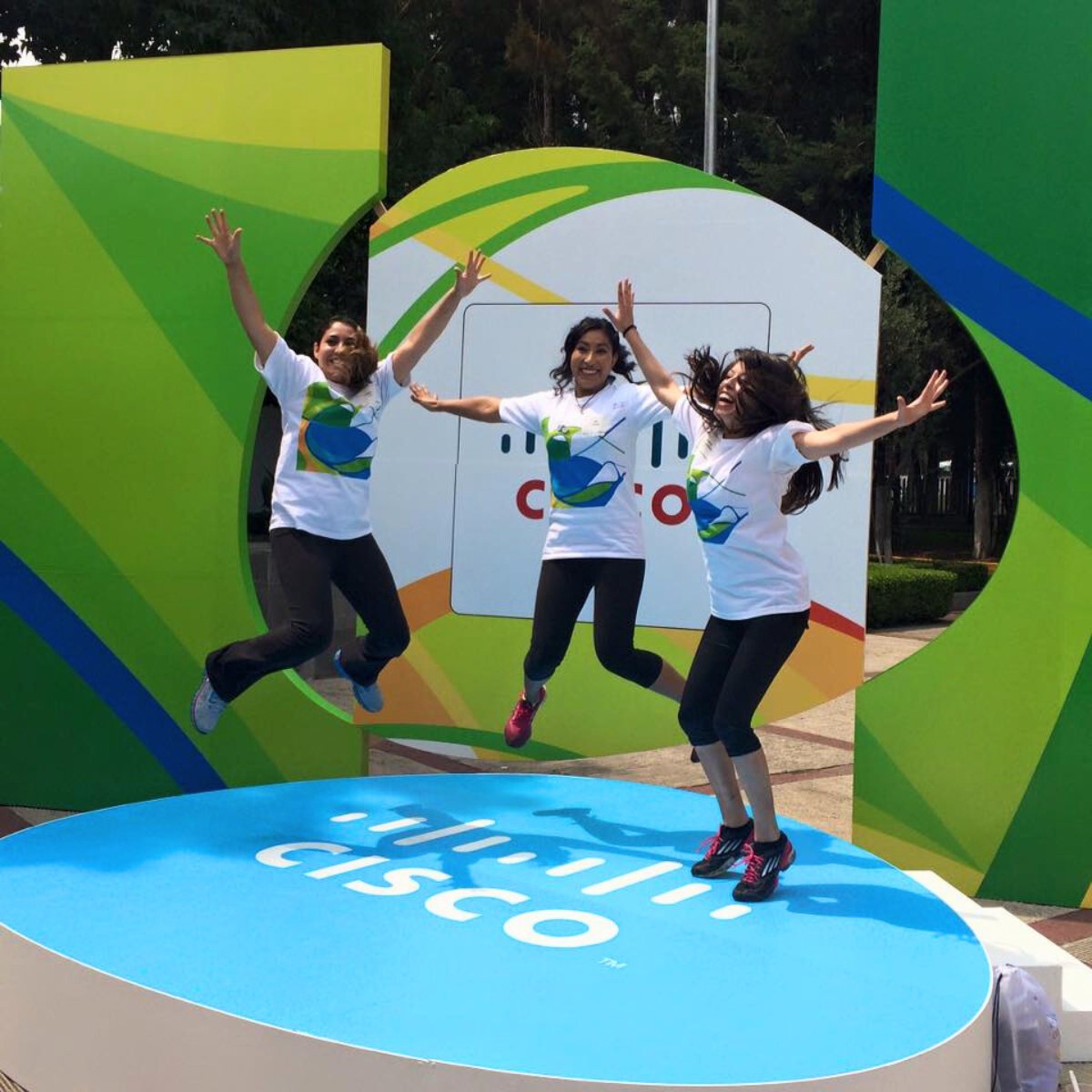 WeAreCisco's tweet photo. Technical Support Leader Carmen A. has grown at Cisco over the last ten years. Discover the life-changing opportunity that led her to true career fulfillment on the #WeAreCisco blog: https://t.co/nLe4KrqO7o https://t.co/bLa1TOgIXU