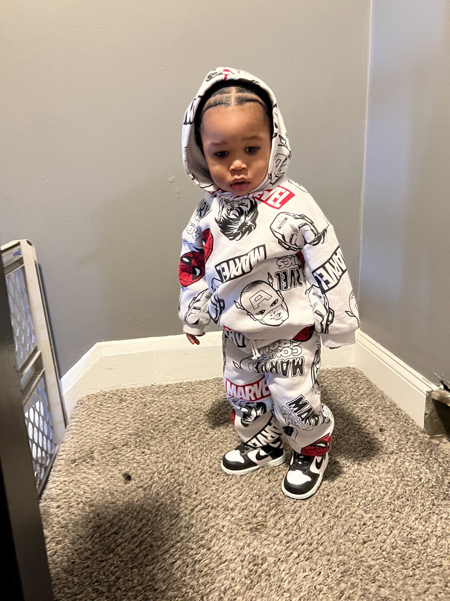 maniig_'s tweet image. my most prized possession 🩶 #mykid