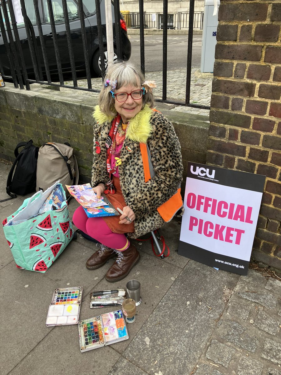 DaveBlacklist's tweet photo. Inga has become our unofficial Artist in Residence for the @ucu picket lines at #CONEL #FEStrike https://t.co/Ckh0bPv9PY