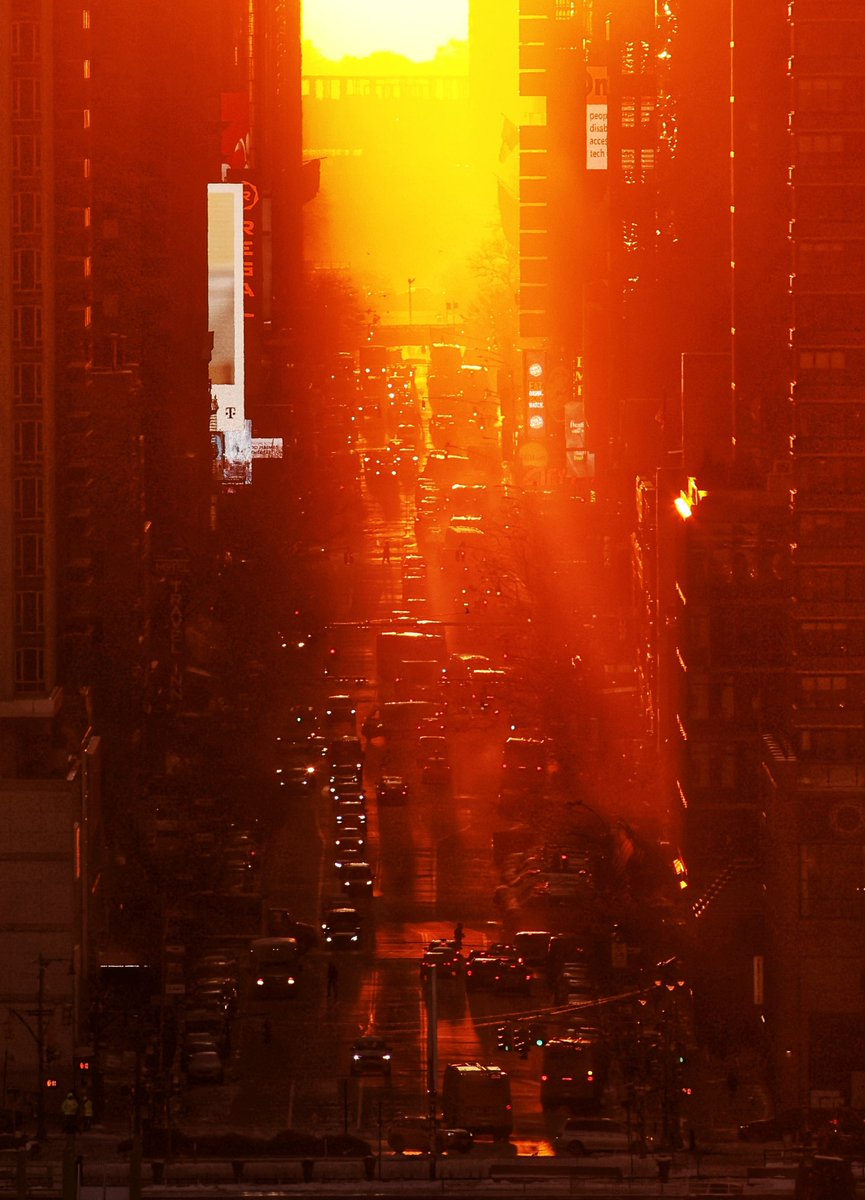The sun rises along 42nd Street on a frigid Wednesday morning in New York City #newyork #newyorkcity #nyc #sunrise
