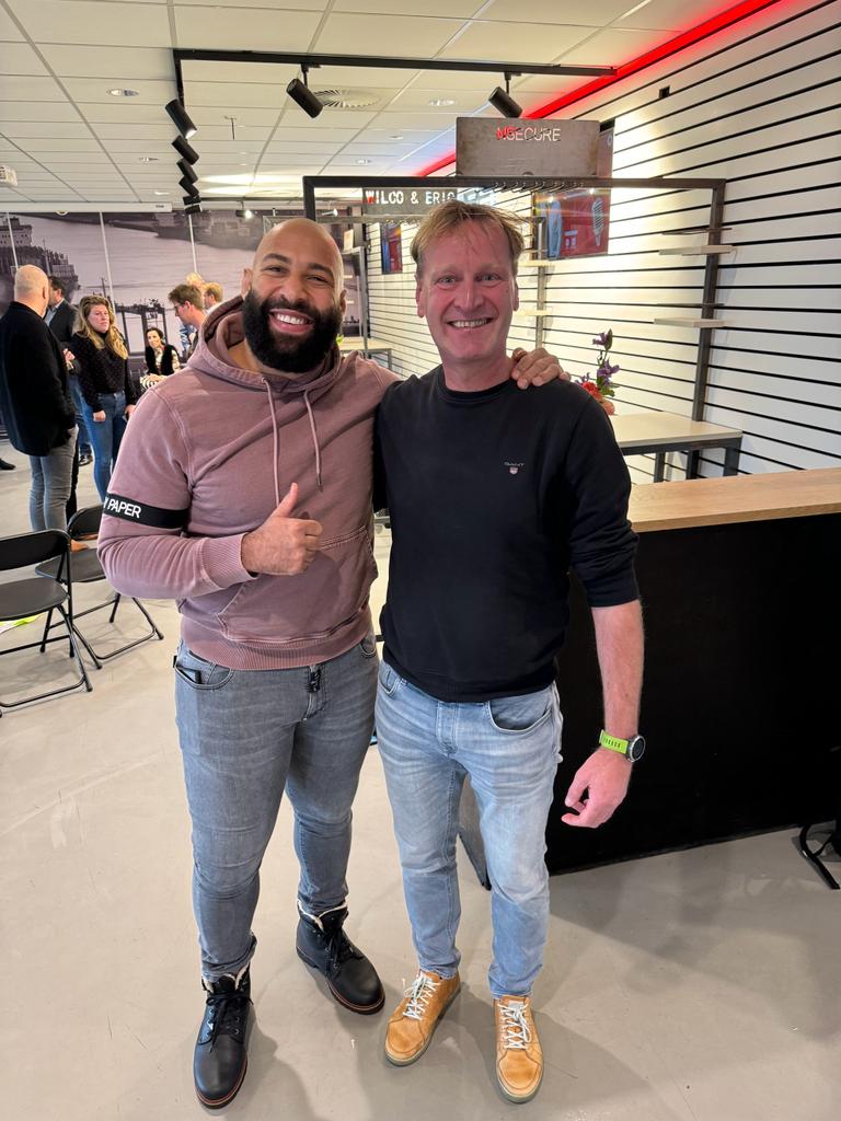 Top dat je er ook bij was <a href="/RoyBoyMeyer/">Roy Meyer</a>!💪
Goede meeting georganiseerd door <a href="/MinVWS/">Ministerie van VWS</a> en regeringscommissaris Grensoverschrijdend Gedrag Mariette Hamer. Over factoren die bijdragen aan ongewenst gedrag, maar zeker ook over de positieve kracht van sport! 🙌
#nocnsf #krachtvansport