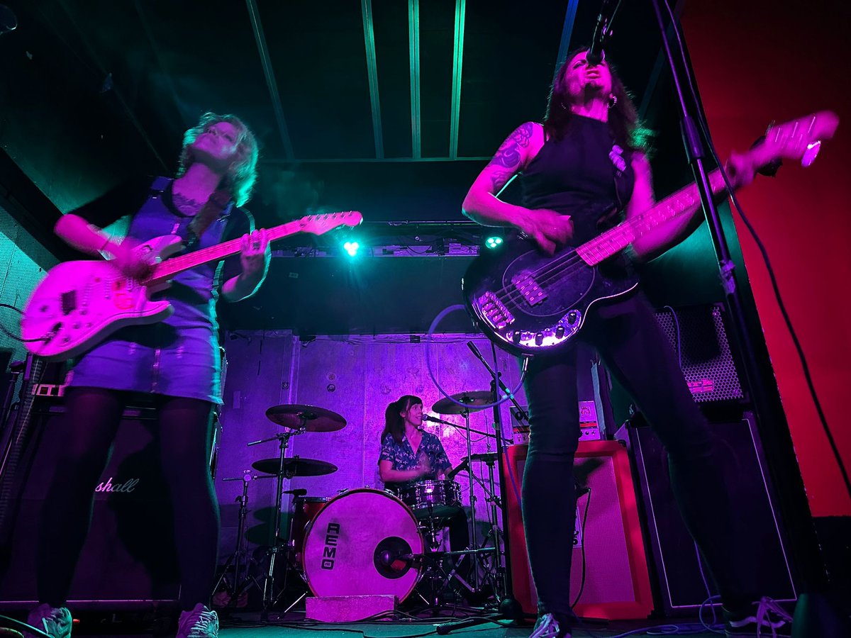 Loli Jackson tweet media