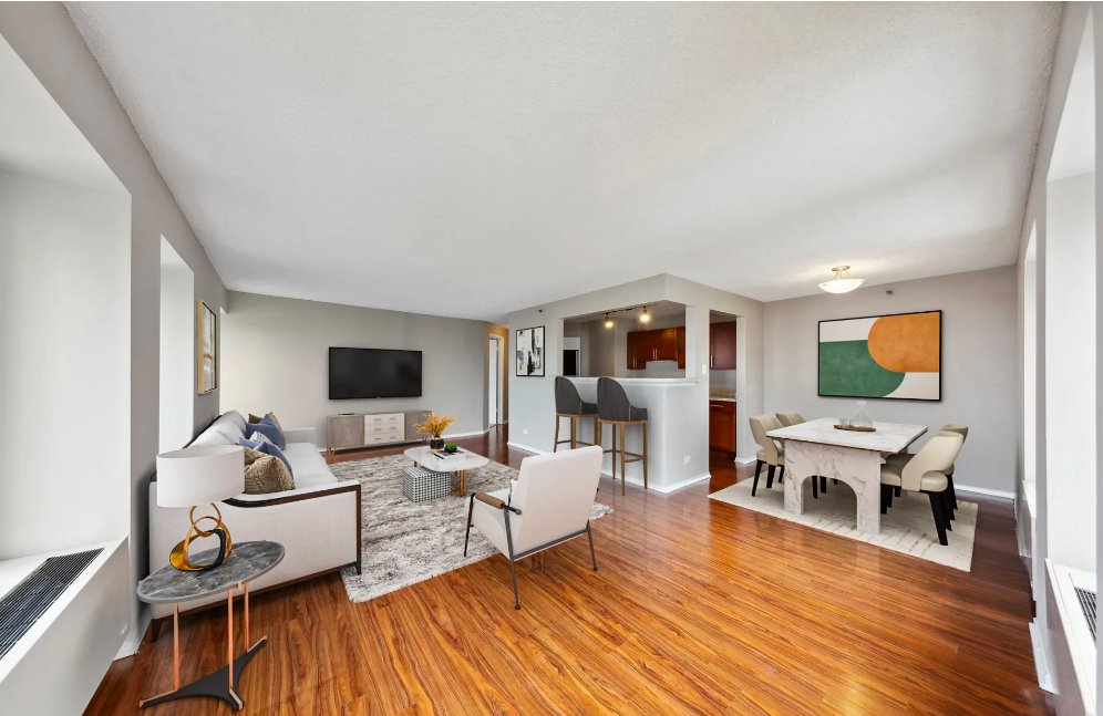 CityLifeChicago's tweet photo. Hot deal in #streeterville steps from #NorthwesternMedicine - 2 bed/1.5 bath with modern finishes and great closet space for $2335! Only one unit at this price. Full amenitiy building with a fitness center comparable to what you'd find in most health clubs. Pets are welcome! https://t.co/OHqpP0gDkI
