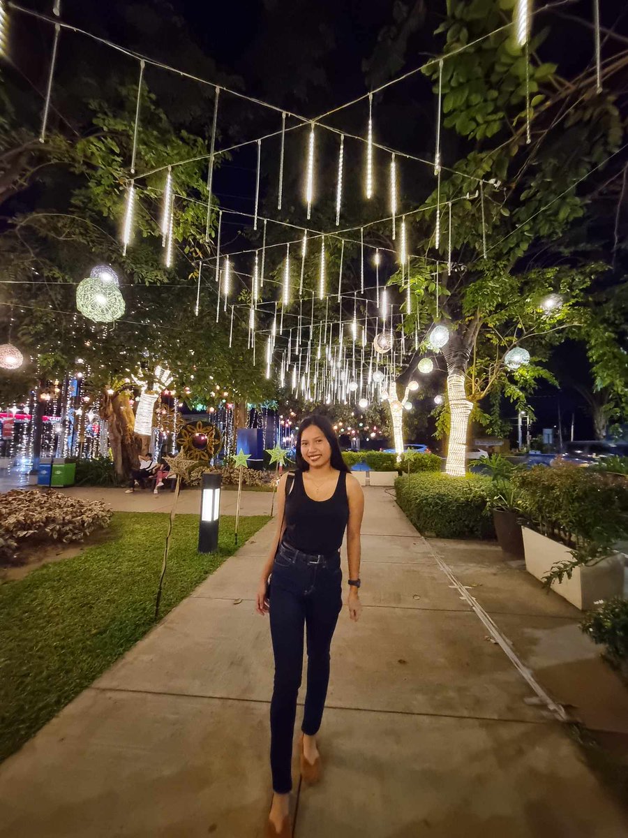 ItsMe_Grasya19's tweet photo. See the light https://t.co/pgcL9S03Sa