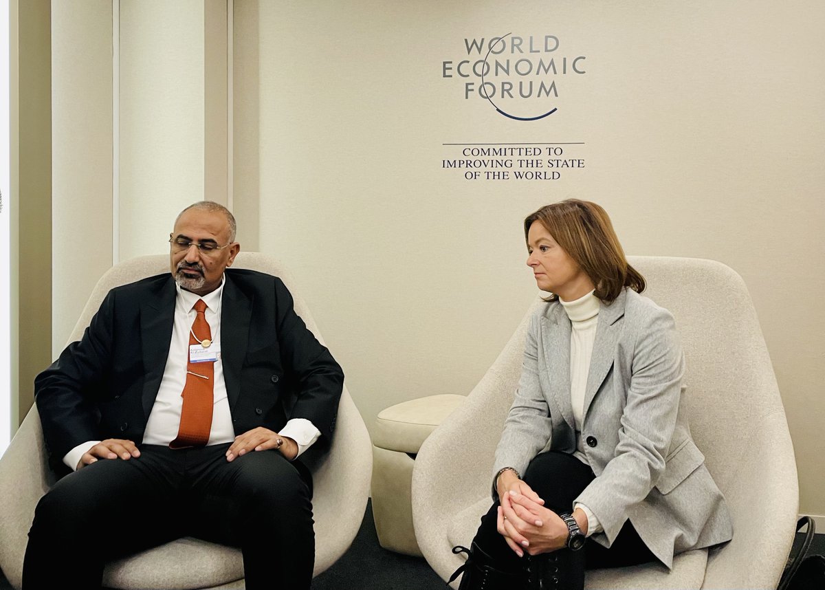 #WEF24 | MFEA @tfajon & VP of 🇾🇪 PLC Al-Zoubaidi expressed hope for early reestablishment of truce in #Yemen. 🇸🇮 supports #PeaceProcess & contributes humanitarian aid. We strongly condemn #Houthi attacks in #RedSea w/ consequences for efficient supply chains, also to #LukaKoper.