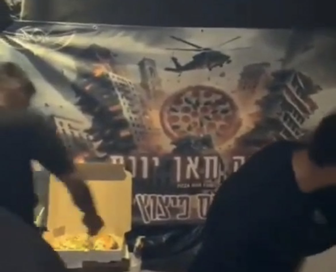 gazanotice's tweet photo. When is it enough for these lunatics!? 

Israeli military opens a pizza shop in Khan Younis, called “Khan Younis Pizzeria” inside a house of a displaced people. https://t.co/WvxNQU1ejP