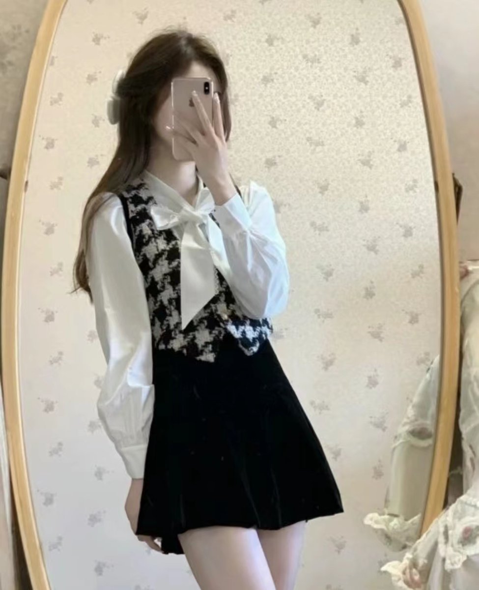 肩紐を下げるのと手をどけるのでは、どちらがお好みでしょうか？