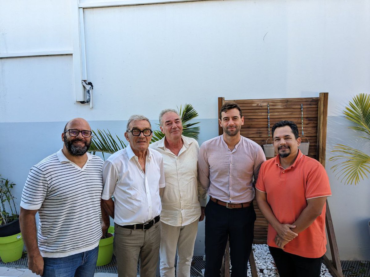 🌀Une délégation de <a href="/la_CNAPE/">CNAPE</a> est présente aux côtés des associations réunionnaises AEJR et AAPEJ, frappées par le cyclone #Belal. Nous apportons notre soutien aux professionnels qui ont garanti la continuité de l’accueil, même sans trêve et sans relève, au service des enfants.
