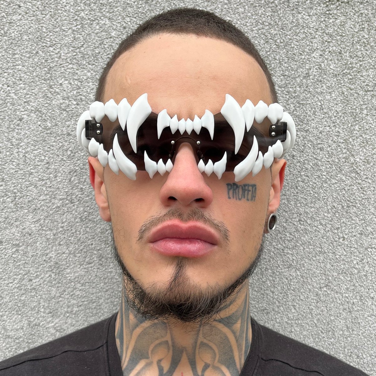 gastt_fashion's tweet photo. Fang Glasses by HellcatEyewear. https://t.co/AwwEsYNdWJ