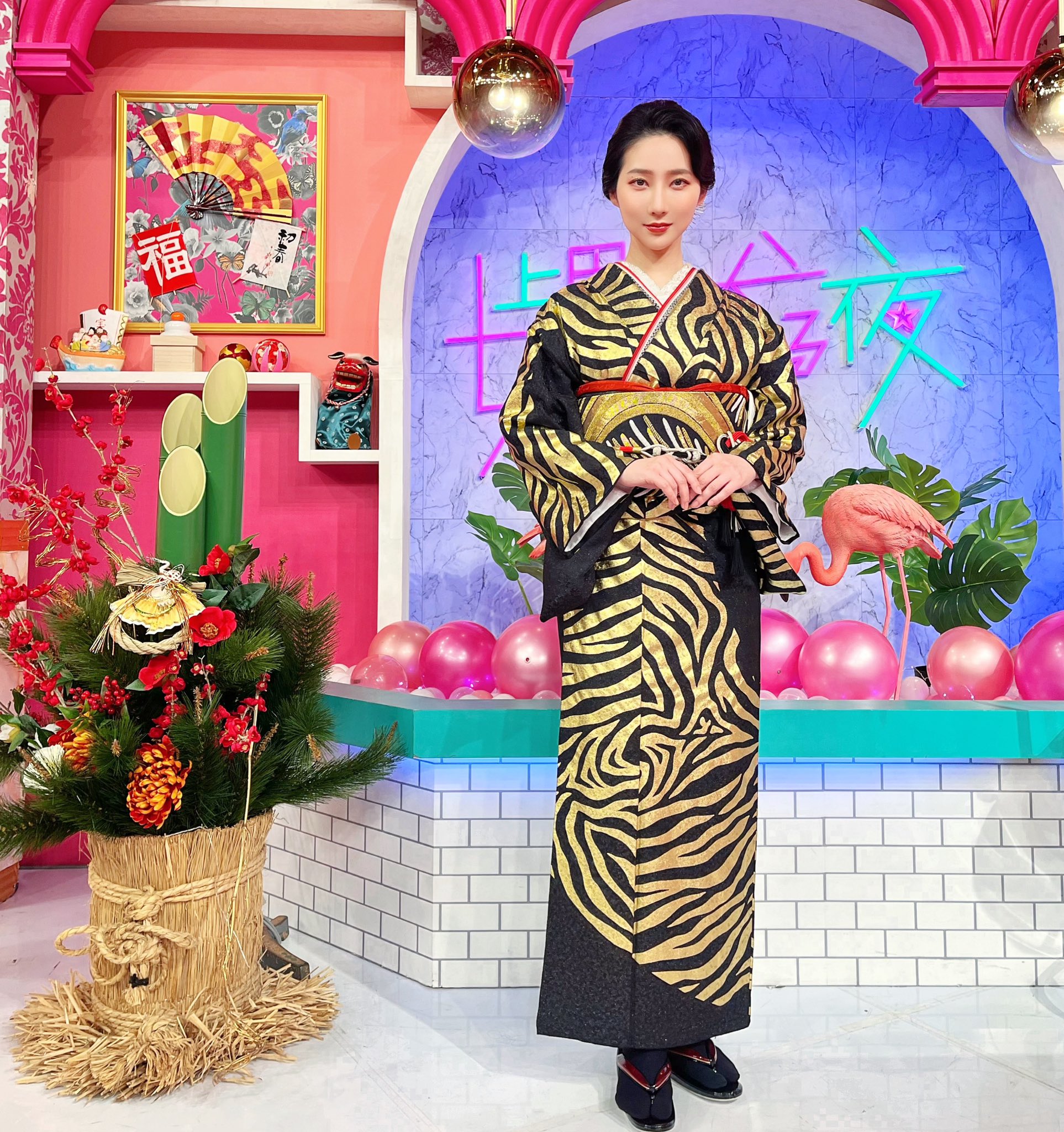 aoi wanaka アオイワナカ ベスト ファーストサマーウイカ着用