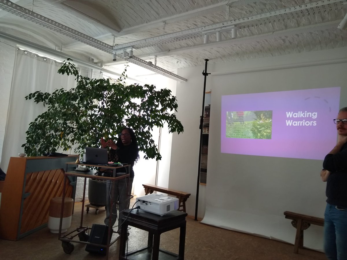 CoventryCAWR's tweet photo. Training in Berlin with the @Planet4bProject – CAWR’s Geraldine Brown and Ben Cook introduce #participatoryfilmmaking as one method for triggering social change to improve #biodiversity.
We are looking forward to seeing the films #PLANET4B #behaviourchange #dadimaschilternswalks https://t.co/V4AXHq4vFw