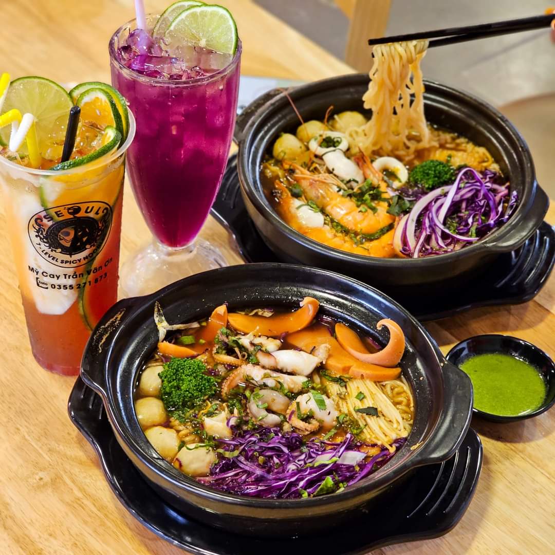 BlogLaCai's tweet image. Today the couple went to eat level 0 spicy noodles
Hôm nay 2 vợ chồng đi ăn mì cay cấp độ 0
#coking #macron20h #jjk248 #stockmarketcrash #spreidingswet #goodnight #eat #drinks #beautiful #หวยงวดนี้ #ปิ่นภักดิ์แต่เราไม่พัก #Cooking #cookierunkingdom #noodles