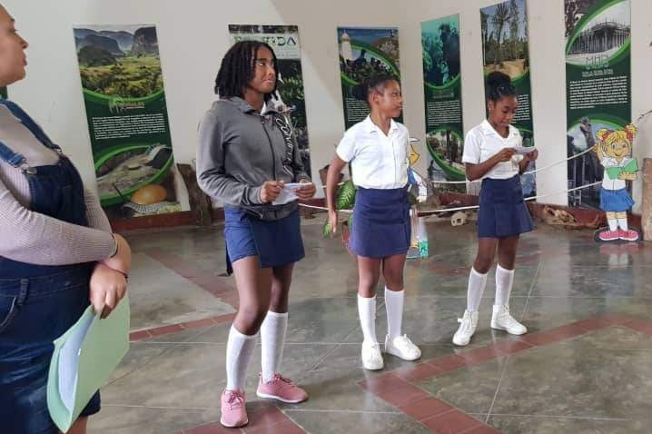 PinarEducacion's tweet photo. Con la presencia de los estudiantes de 8vo grado de la ESBU Julio Antonio Mella, comienza el segundo curso de Formación Vocacional en el Palacio de Pioneros del municipio de #PinardelRío #CubaMined #EstaEsLaRevolución @RoigNoda @CurbeloNiurka @btan0987 https://t.co/F9YAtyiwMP