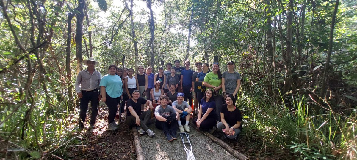 Camp_CostaRica's tweet photo. Hello everyone! Just wanted to share with you some pictures of our experience with the Cathedral High School students ✨ #PartneringWorldStrides 🤗
They spent a week in #CampCañoNegro developing projects with environmental and communal impact! 🦥🐓🐝🖌️
@CampsInt @GoCathedral https://t.co/dWIOGZX04E