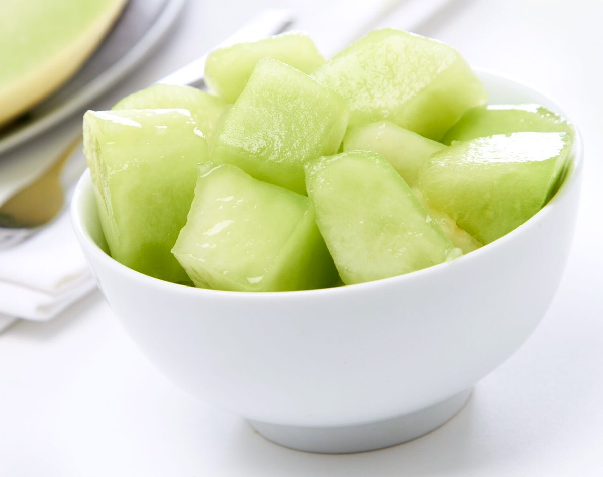 iWomansplainer's tweet photo. No one in the history of planet earth has ever actually enjoyed this melon. Keep it away from your fruit assortments https://t.co/enKJncom7s