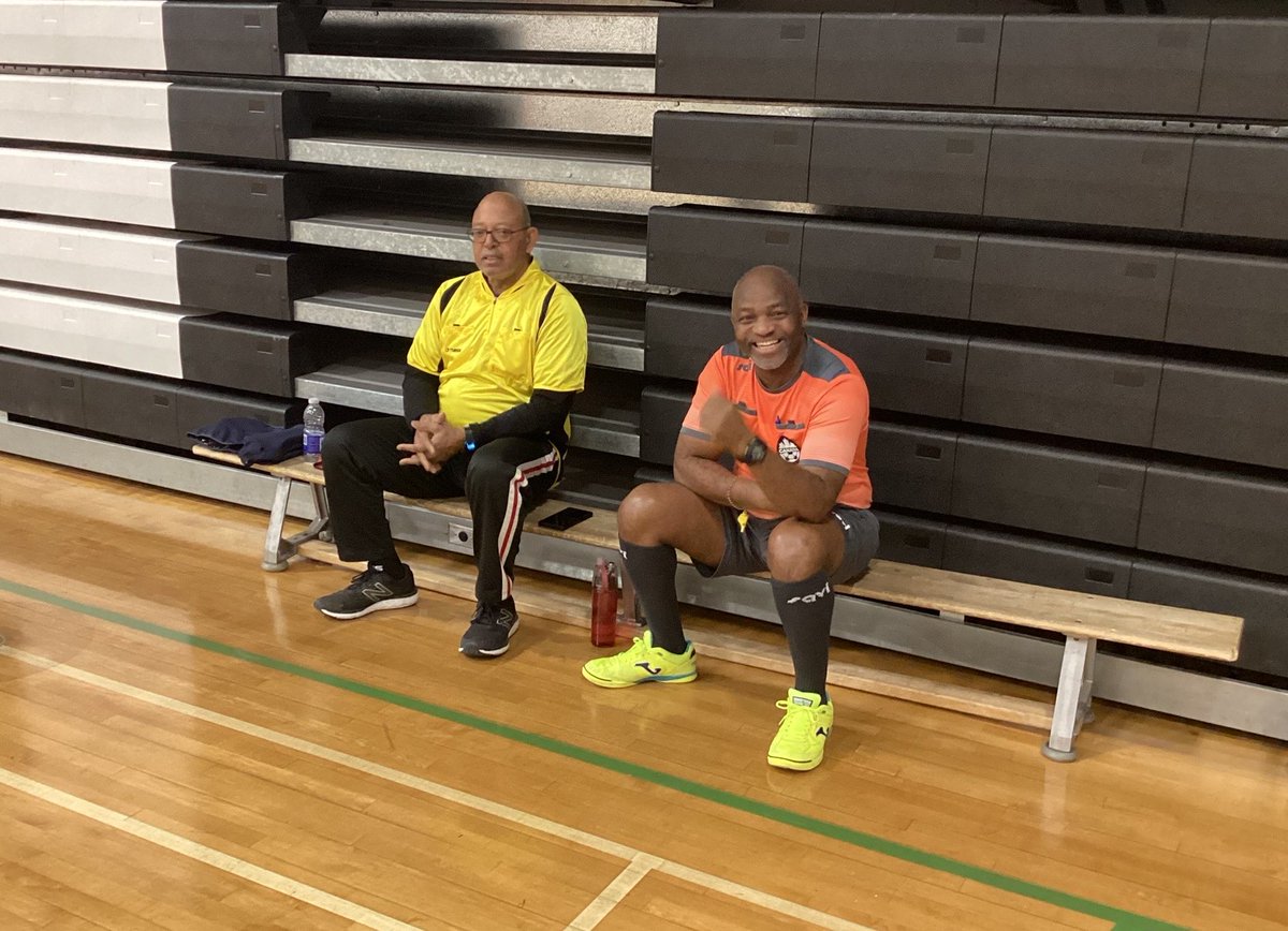 Highlights from the Futsal Referee training last Sunday in Hampton. Faits marquants de la formation des arbitres de futsal dimanche dernier à Hampton. Thank you to all the referees, players and volunteers who participated in this clinic!