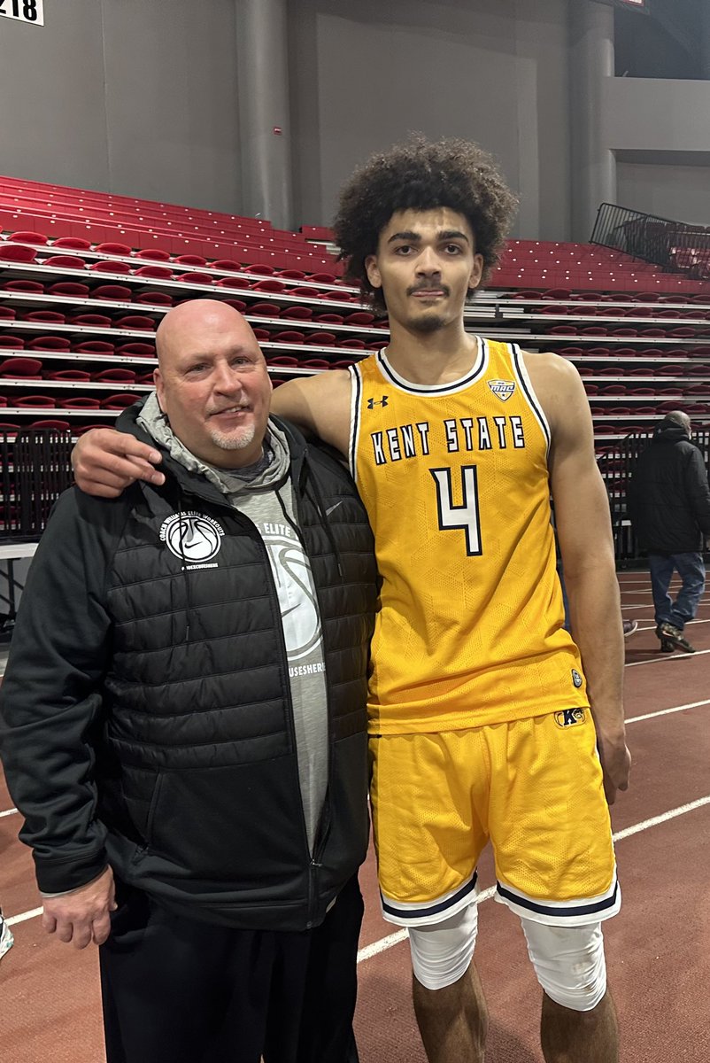 Dwilliams1515's tweet image. Great 2 see my guy @chris_payton_ play last night at NIU. Has come a long way in 9 yrs and just a great kid#309 #Kentstate #HighFlyer #Loyalty