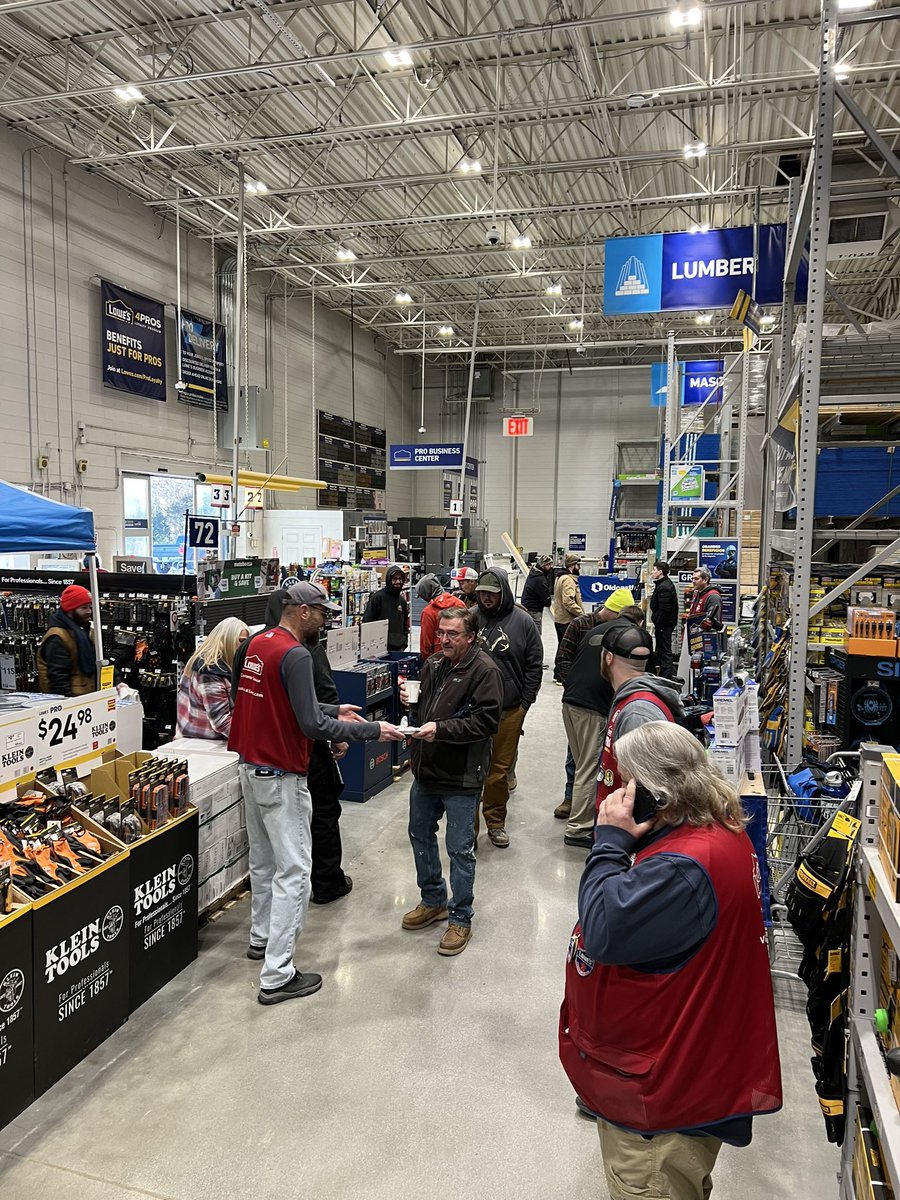 Lowes 664 tweet media