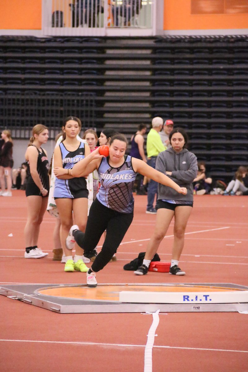 MidlakesX's tweet photo. Great meets this past weekend! Several PRs, and more school records! The girls 4x200m record was broken by Alyssa Crance, Donavynne Hansen, Makenzie Davis, and Kianna Naval with the fastest time in the WFL this season! Aiden Bryant had a long jump PR ranking him 1st in the state! https://t.co/wixQviijhz
